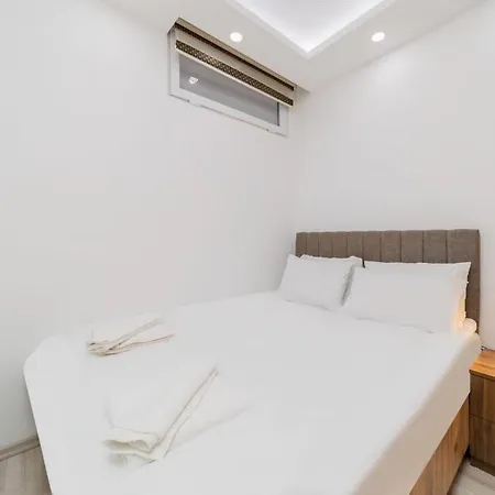 Centrally Located Cozy Studio Flat In Muratpasa Apartment *