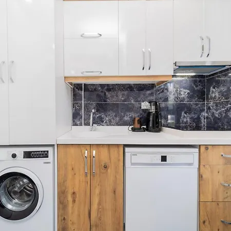 Centrally Located Cozy Studio Flat In Muratpasa * Antalya